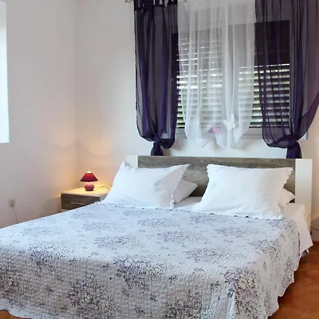 Apartament By The Sea - 572 *